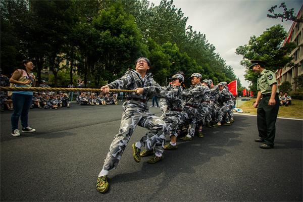 拔河.JPG