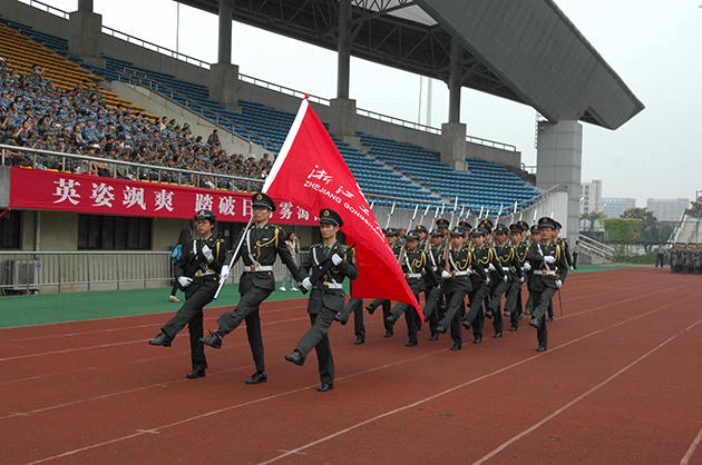 S28_0066 630.jpg