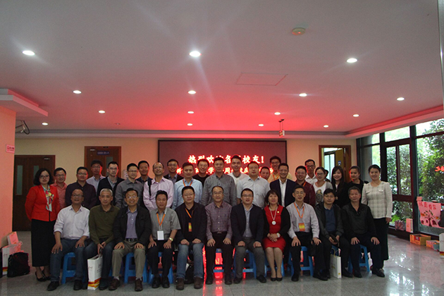 工商管理学院举行校友座谈会暨学生培养方案论证会3630.jpg